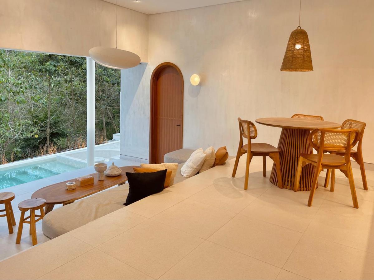 Soll B By The 100 Villa Bogor